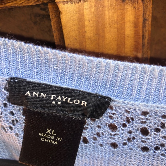 Women’s top - Picture 3 of 3